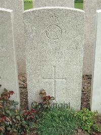 Bethune Town Cemetery - Williams, A