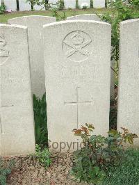 Bethune Town Cemetery - Williams, T