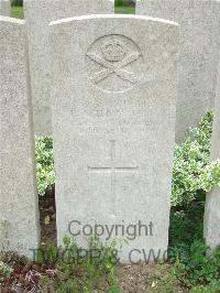 Bethune Town Cemetery - Willingham, Percy