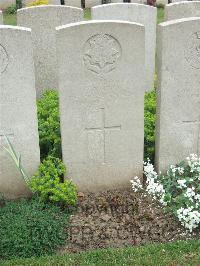 Bethune Town Cemetery - Wilson, F