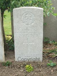 Bethune Town Cemetery - Wilson, J