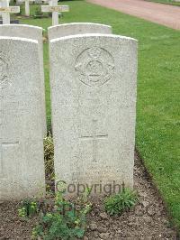 Bethune Town Cemetery - Wood, Keith Eric