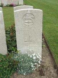 Bethune Town Cemetery - Wood, Leonard Arthur