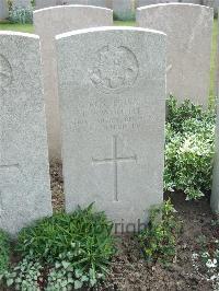 Bethune Town Cemetery - Woolfitt, John Edward
