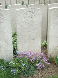 Bethune Town Cemetery - Woosey, J S