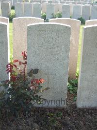Bethune Town Cemetery - Wright, C
