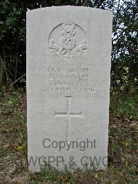 Haseley (St. Mary) Churchyard Extension - Sturgess, L