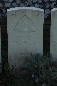 Bois-Carre Military Cemetery Haisnes - Blake, J