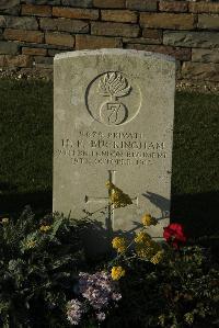 Bois-Carre Military Cemetery Haisnes - Buckingham, H F
