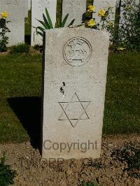 Flatiron Copse Cemetery - Baswitz, Albert