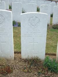 Lonsdale Cemetery - Charlton, T