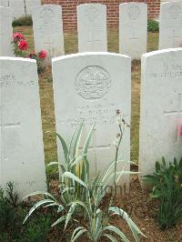 Lonsdale Cemetery - Ford, E