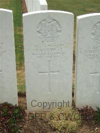 Lonsdale Cemetery - Garnett, T