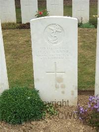 Lonsdale Cemetery - Gold, H