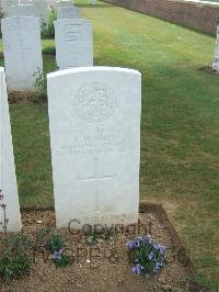 Lonsdale Cemetery - Hennen, Fredrick