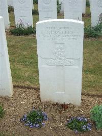 Lonsdale Cemetery - Howells, J