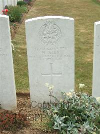 Lonsdale Cemetery - Kirk, H