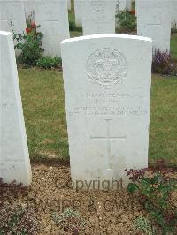Lonsdale Cemetery - Low, J