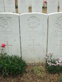 Lonsdale Cemetery - Lyons, J M