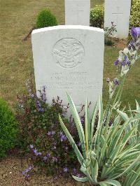 Lonsdale Cemetery - McGathan, John