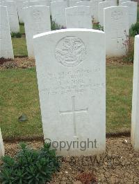 Lonsdale Cemetery - McHugh, T