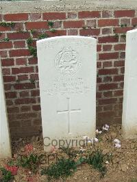 Lonsdale Cemetery - Newborn, Percy