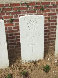 Lonsdale Cemetery - Plummer, H