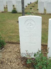 Lonsdale Cemetery - Roberts, H