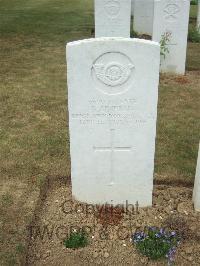 Lonsdale Cemetery - Simpson, R
