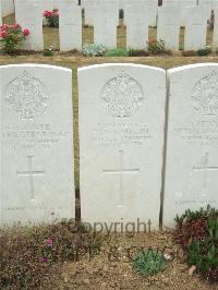 Lonsdale Cemetery - Thompson, T