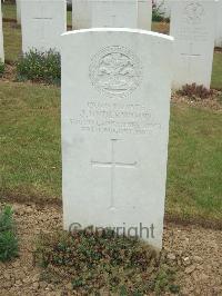Lonsdale Cemetery - Underwood, J