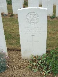 Lonsdale Cemetery - Walker, T W