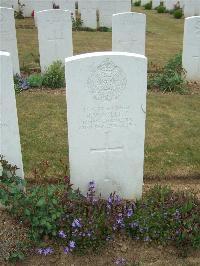 Lonsdale Cemetery - Woolley, R