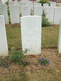 Lonsdale Cemetery - Young, W A