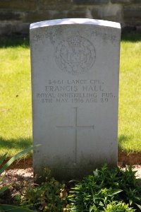 Mesnil Ridge Cemetery - Hall, Francis