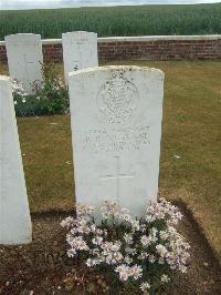 Mill Road Cemetery - Beverland, R