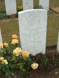 Mill Road Cemetery - Cliff, H