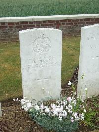 Mill Road Cemetery - Croxon, Ivor Robert