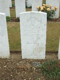 Mill Road Cemetery - Duncan, R