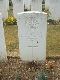 Mill Road Cemetery - Greenhough, M