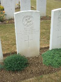 Mill Road Cemetery - Medhurst, F A