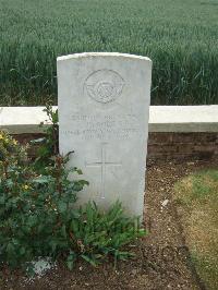 Mill Road Cemetery - Mills, P