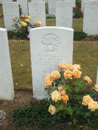 Mill Road Cemetery - Russell, Alfred George