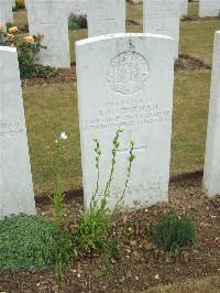 Mill Road Cemetery - Sturman, G A