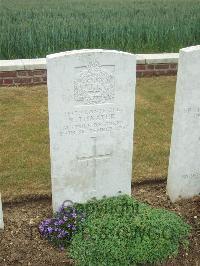Mill Road Cemetery - Thaxter, R