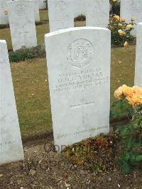 Mill Road Cemetery - Turner, H W