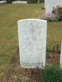 Mill Road Cemetery - Tyler, C T