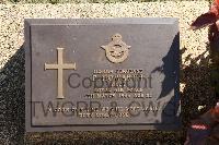 Taukkyan War Cemetery - Howarth, Peter