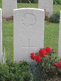 Fosse No.10 Communal Cemetery Extension Sains-En-Gohelle - Airey, Jeffrey