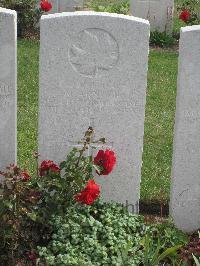 Fosse No.10 Communal Cemetery Extension Sains-En-Gohelle - Arnold, Mark